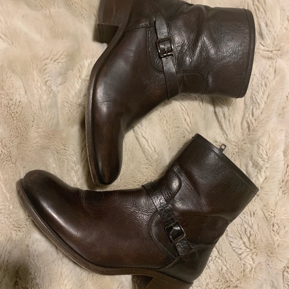 FRYE Leather Boot!